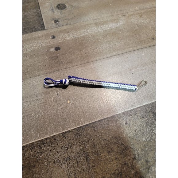 Blue white pattern keychain - Picture 4 of 4